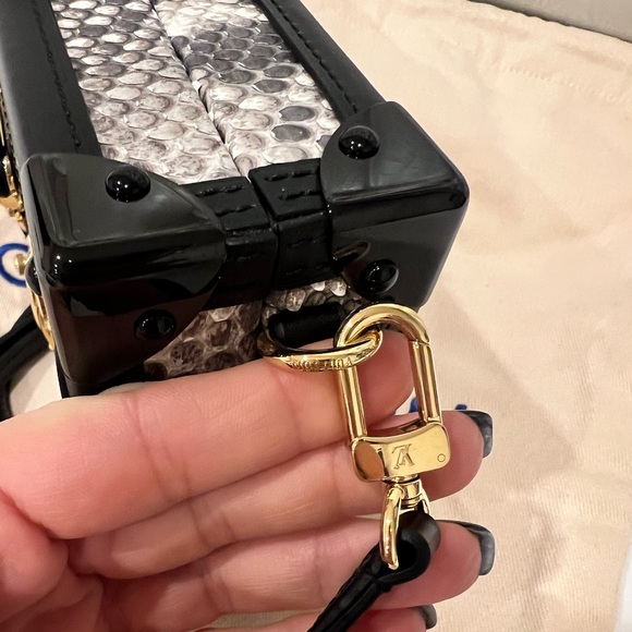 NEW LOUIS VUITTON PETITE MALLE HANDBAG PYTHON GOLD HARDWARE - Picture 12 of 16